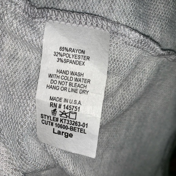 Gray maternity top - Picture 7 of 7